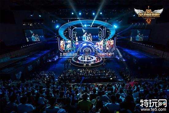 被载入史册 被载入史册