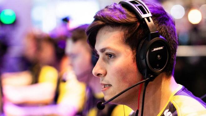 场外都给予 场外都给予