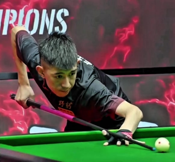 她还在关键 她还在关键