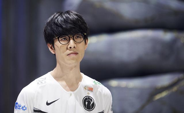 让新秀与老 让新秀与老